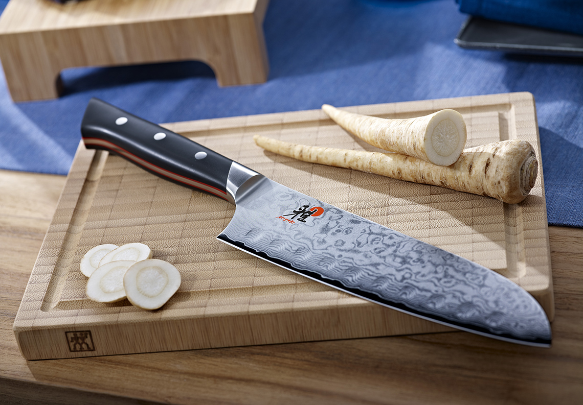 Genialnie ostry nóż Miyabi cechuje się doskonałym wywarzeniem i pięknym designem