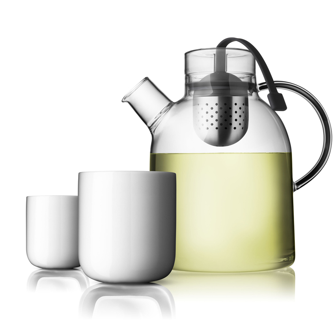 Szklany zaparzacz do herbaty, marki MENU, stworzony przez Grupę Norm