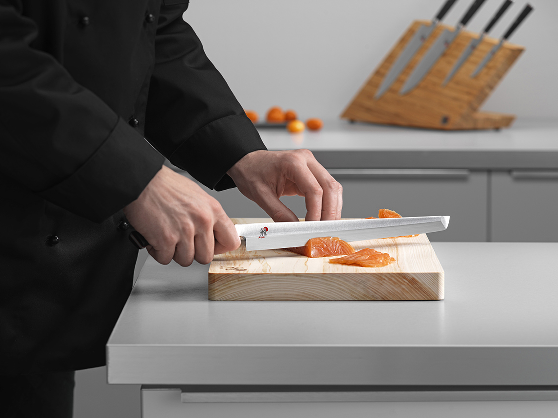 Mistrz kuchni sam wybiera sobie najbardziej odpowiadający stylowi pracy nóż